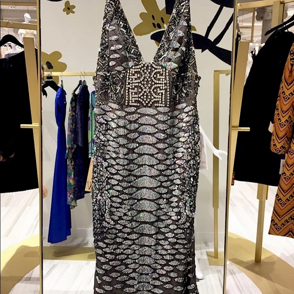 Beautiful sequin dress for any party like event, weddings, big celebrations etc.